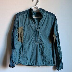 MOUNTAIN HARDWARE Lightweight Half-Zip Windbreaker